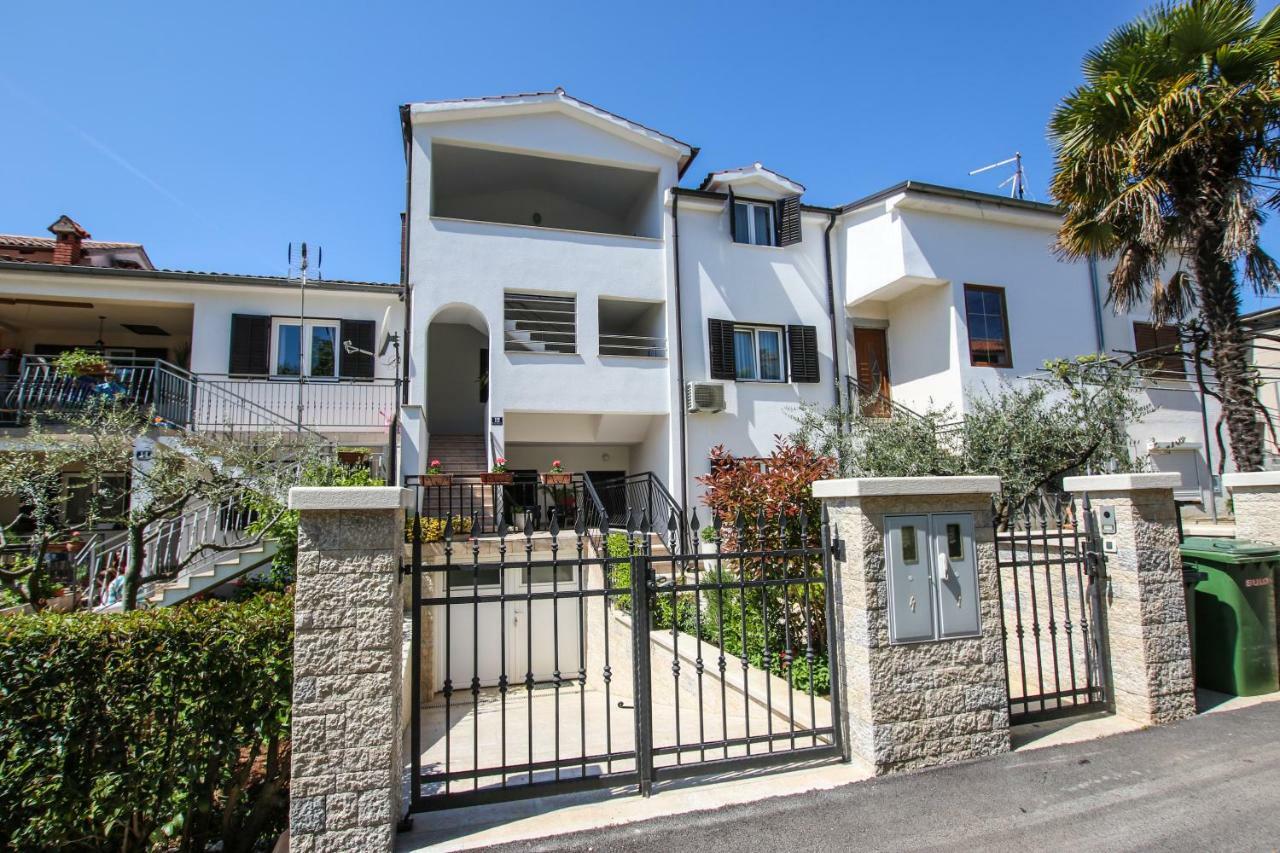 Apartmani Ljubica Пореч Екстериор снимка